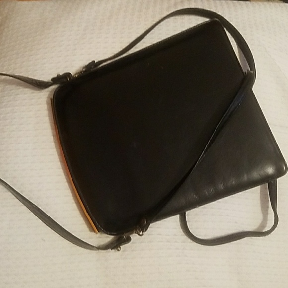 Purses - Picture 4 of 5